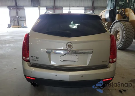 2016 Cadillac Srx Luxury Collection z USA, uszkodzony, nr VIN 3GYFNBE3XGS567940